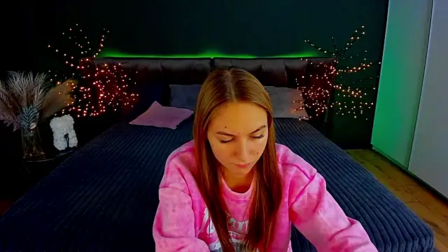 MilaAddams online show from 11/14/25, 06:39