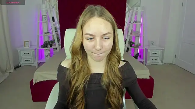 MilaAddams online show from 05/06/26, 05:44