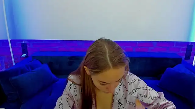 MilaAddams online show from 11/12/25, 06:39