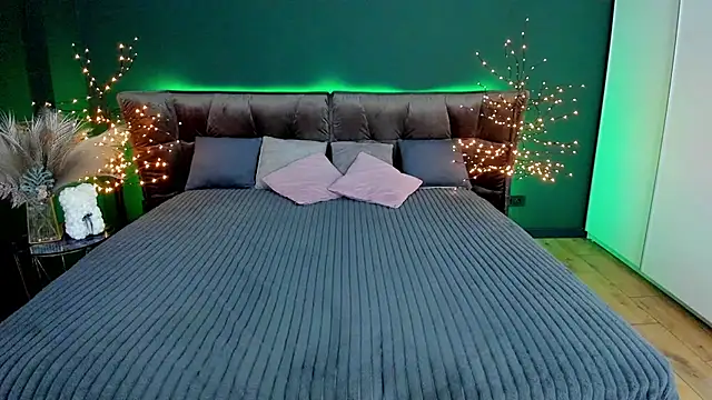 MilaAddams online show from 11/28/25, 06:35