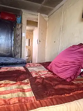 Hluga 25 online show from 11/20/25, 04:02