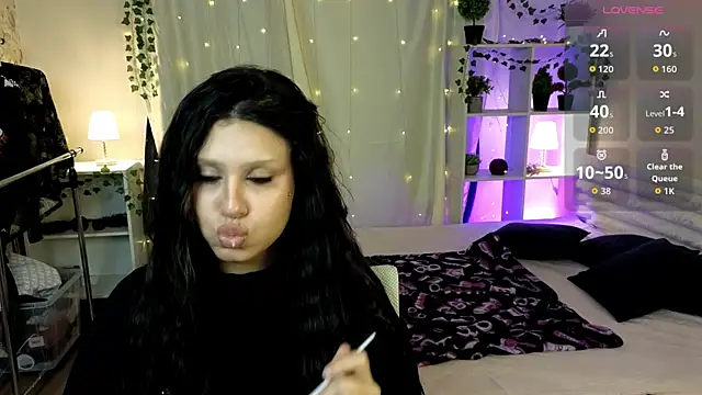 Nicole Parshikova online show from 10/30/25, 10:24