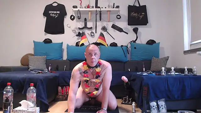 Sklave-Sille online show from 06/15/26, 05:01