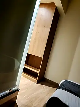 Snapshot of NehaQn chatting on 09/18/25, 05:05 NehaQn online show from 09/18/25, 05:05