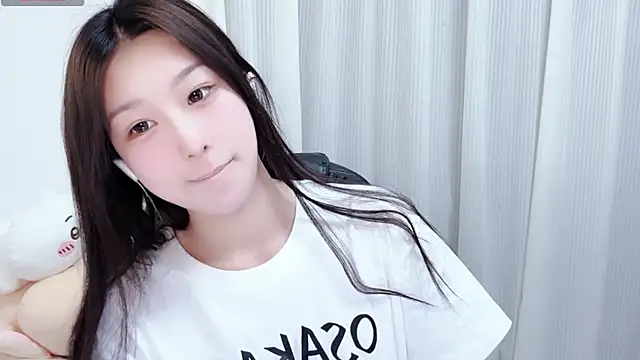 Winnie666- online show from 12/15/25, 05:19