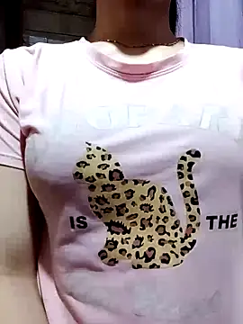 Snapshot of LucyyLy chatting on 10/15/25, 07:38 LucyyLy online show from 10/15/25, 07:38