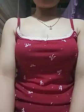 Snapshot of LucyyLy chatting on 07/06/26, 10:44 LucyyLy online show from 07/06/26, 10:44