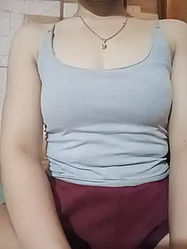 LucyyLy online show from 05/19/26, 04:19
