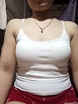 LucyyLy online show from 05/05/26, 11:57