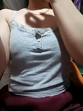 Snapshot of LucyyLy chatting on 04/14/26, 10:48 LucyyLy online show from 04/14/26, 10:48