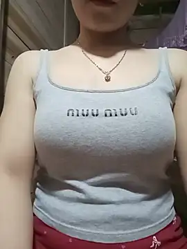 Snapshot of LucyyLy chatting on 06/02/26, 12:38 LucyyLy online show from 06/02/26, 12:38