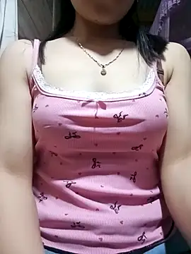 Snapshot of LucyyLy chatting on 03/04/26, 01:19 LucyyLy online show from 03/04/26, 01:19