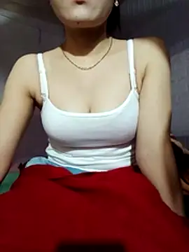 Snapshot of LucyyLy chatting on 10/30/25, 11:34 LucyyLy online show from 10/30/25, 11:34