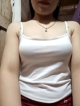 Snapshot of LucyyLy chatting on 03/08/26, 03:21 LucyyLy online show from 03/08/26, 03:21