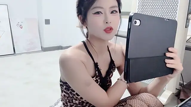 AI-LA online show from 11/13/25, 04:22