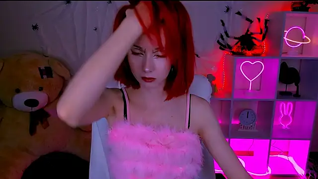 Snapshot of KimBoydd chatting on 10/15/25, 08:11 KimBoydd online show from 10/15/25, 08:11