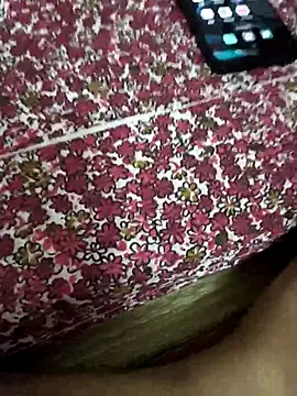 NguyenTrungHieu81 online show from 05/02/26, 12:32