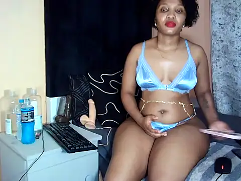 freakynyashXxXx online show from 11/13/25, 08:24