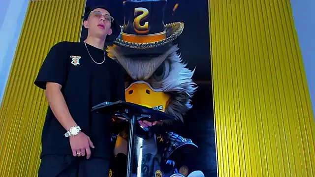 Dante Brown1  online show from 11/13/25, 09:08