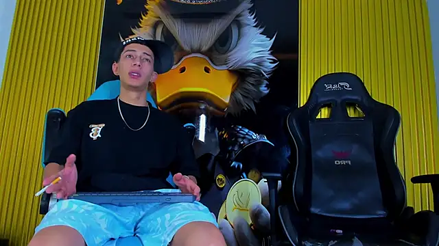 Dante Brown1  online show from 11/21/25, 09:14