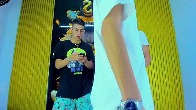 Dante Brown1  online show from 12/15/25, 05:02