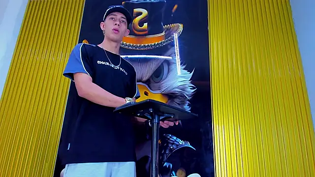 Dante Brown1  online show from 11/19/25, 08:42