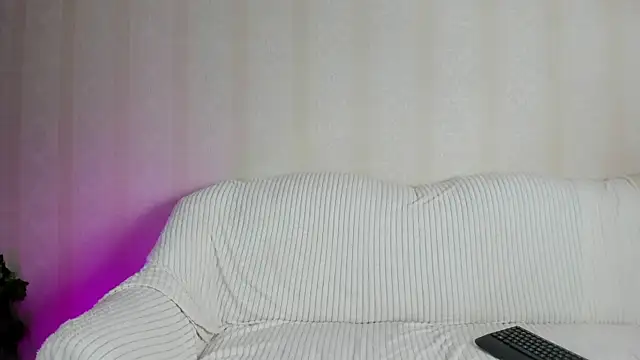 DanaJonson online show from 10/14/25, 08:48