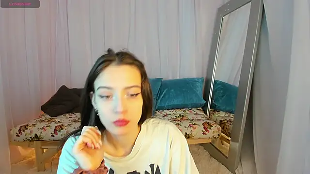 Belle Wa1ker online show from 11/30/25, 01:06