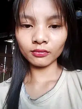 Snapshot of Senh_xxx chatting on 09/14/25, 10:04 Senh xxx online show from 09/14/25, 10:04