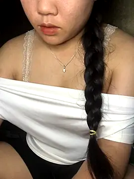 Linhmai bb online show from 10/15/25, 03:42