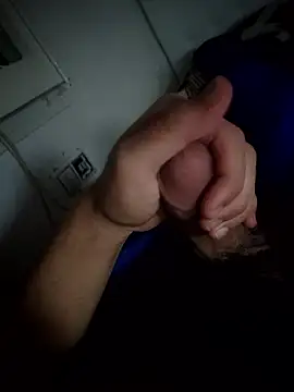 Yazaza1999 online show from 09/27/25, 11:33