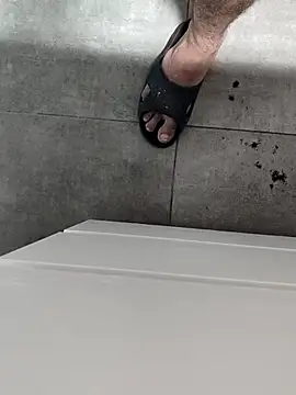 Yazaza1999 online show from 10/19/25, 08:11