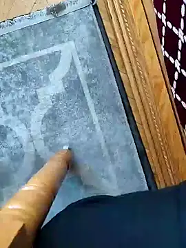 Yazaza1999 online show from 10/28/25, 02:27