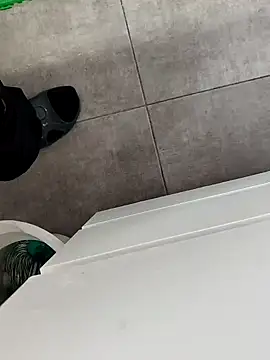 Yazaza1999 online show from 10/06/25, 08:26