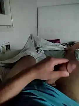 Yazaza1999 online show from 09/18/25, 12:02