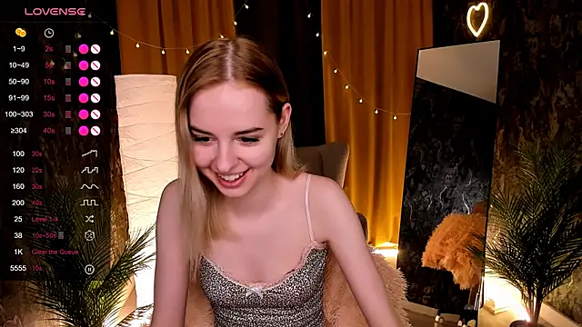 LillianShine online show from 04/19/26, 08:48
