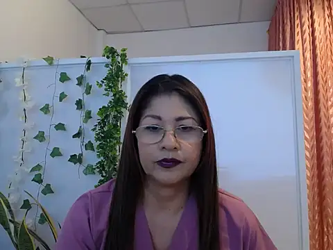 Manuela lara  online show from 09/08/25, 03:55