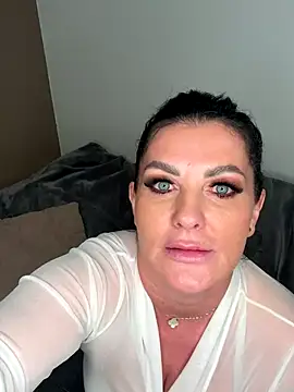 Nola Luxx-offiziell online show from 11/27/25, 06:30