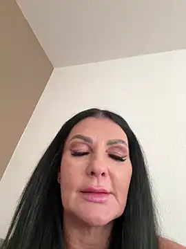 Nola Luxx-offiziell online show from 11/12/25, 12:31