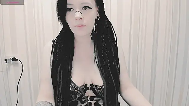 Snapshot of Polly_Jameson chatting on 10/22/25, 07:19 Polly Jameson online show from 10/22/25, 07:19