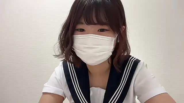 Snapshot of Yua_nyan chatting on 11/15/25, 01:37 Yua nyan online show from 11/15/25, 01:37