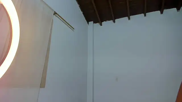 CAROLINNAGOMEZ online show from 11/14/25, 12:36