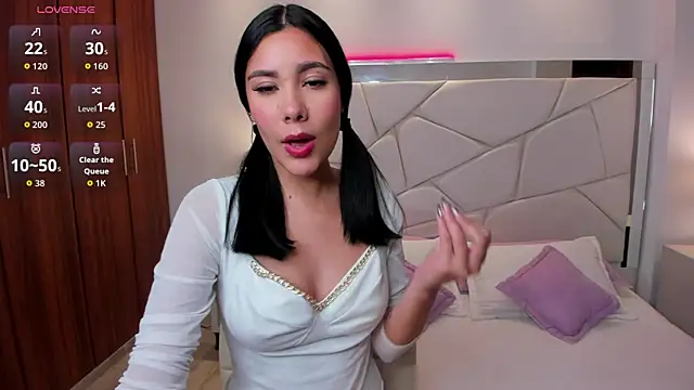 amara foxx online show from 11/06/25, 11:36