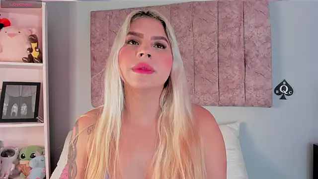 naomi sanz online show from 10/25/25, 10:21