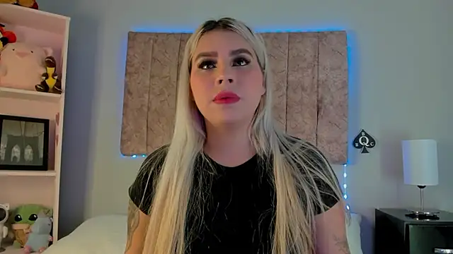 naomi sanz online show from 02/16/26, 07:07