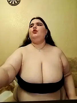 Vllada Brattz online show from 05/16/26, 07:57