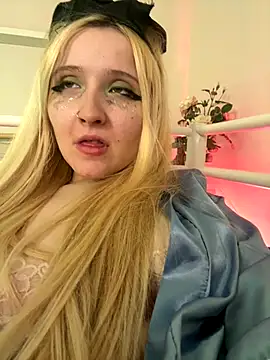 Milana Key online show from 12/14/25, 02:33