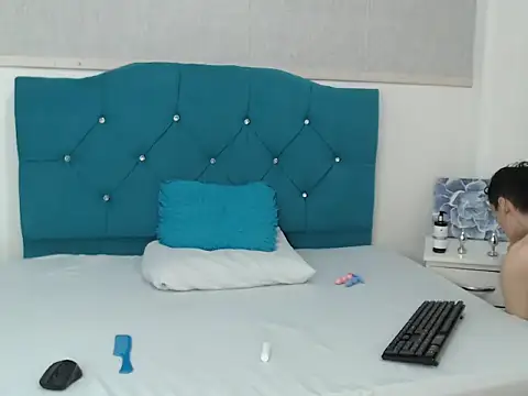 LuigiMarchetti online show from 11/21/25, 07:24