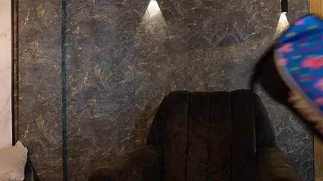 Tayler Kim online show from 09/29/25, 06:35