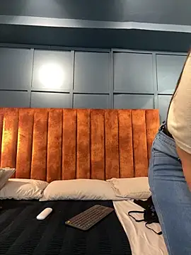 Tayler Kim online show from 02/25/26, 06:41